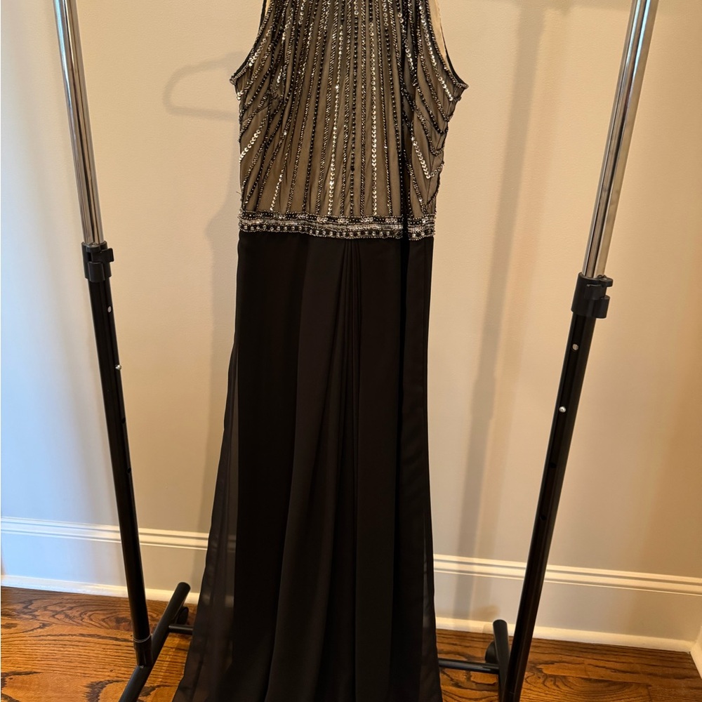 Aidan Mattox Black and Silver Maxi Dress